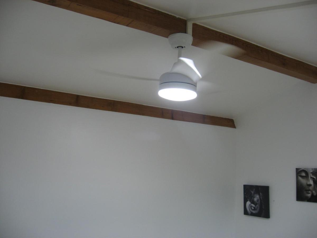 T 2 Avec Velux Sous Les Combes De 34 M2 Lejlighed La Londe-les-Maures Eksteriør billede