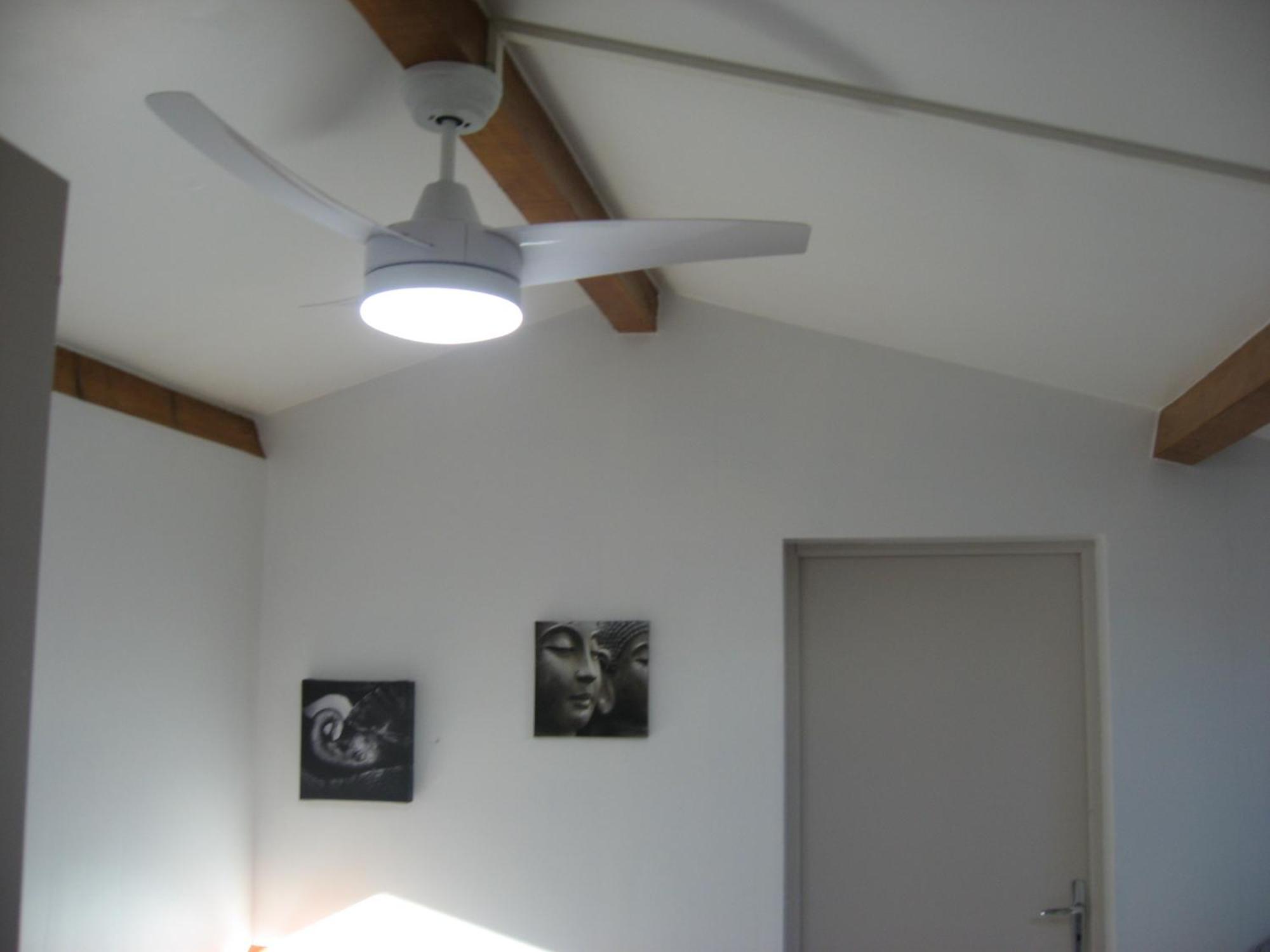 T 2 Avec Velux Sous Les Combes De 34 M2 Lejlighed La Londe-les-Maures Eksteriør billede