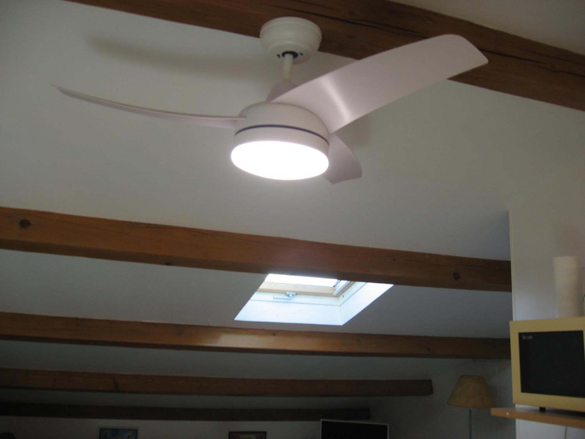 T 2 Avec Velux Sous Les Combes De 34 M2 Lejlighed La Londe-les-Maures Eksteriør billede
